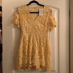 Brand New w/tags Main Street Yellow Shorts Romper size Small